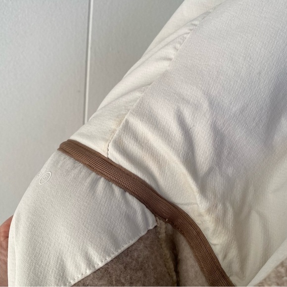 Women's Outdoor Voices MegaFleece Snap Up Hoodie Wool Blend Beige Sz S *stains - Picture 9 of 16